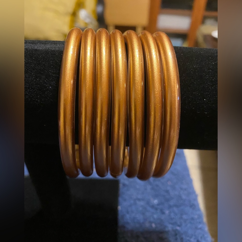 7pc Elegant Jelly filled light Gold-Tone Bangles